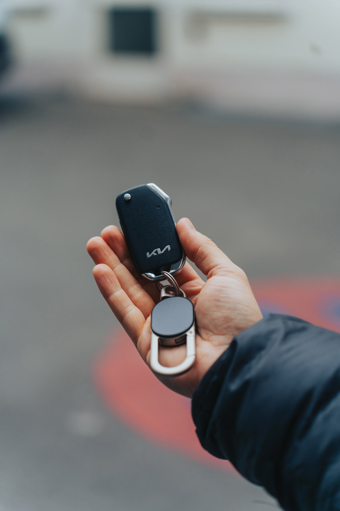 Llavero Keyfinder con localizador USB C - Imagen 8
