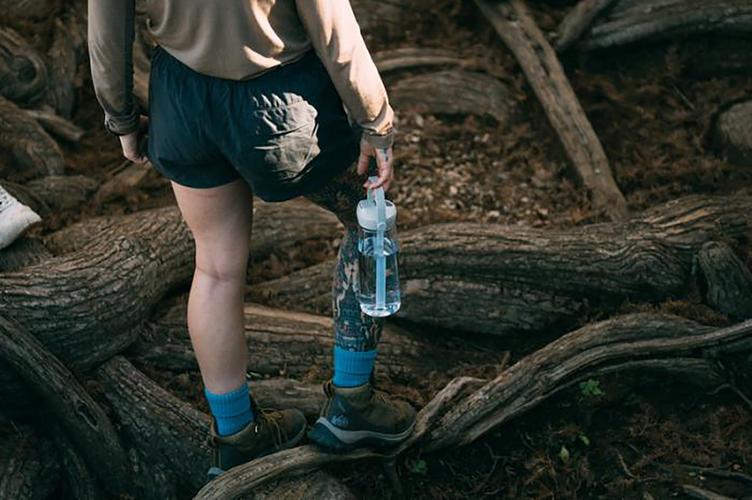 Botella de 750 ml Tritan Renew con pajita abatible Camelbak® Thrive Flip - Imagen 5